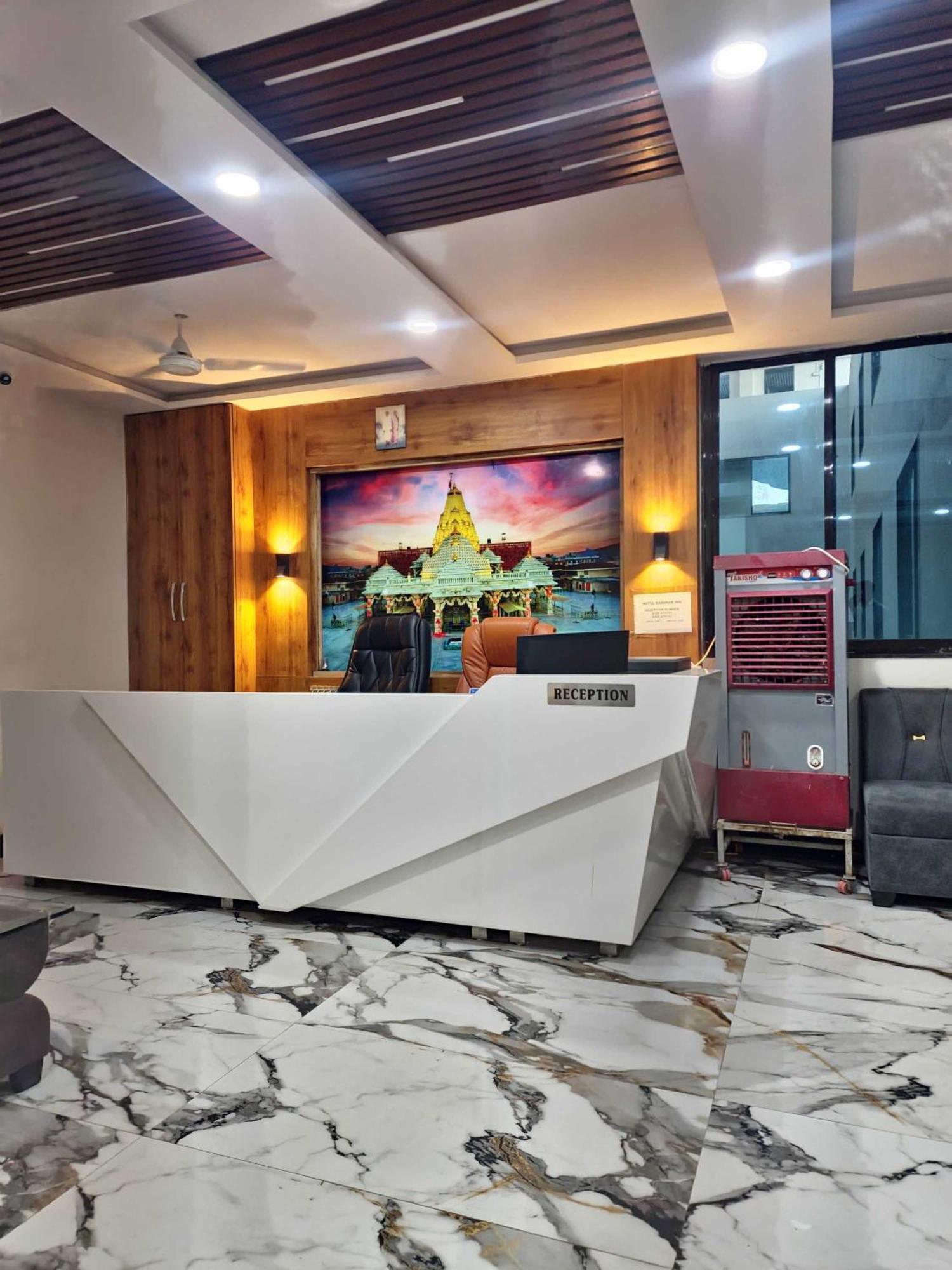 Super Townhouse Ambaji Formerly Hotel Kardhar Inn Exterior photo
